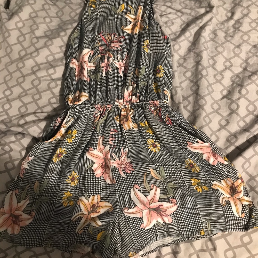 one clothing floral checkered romper